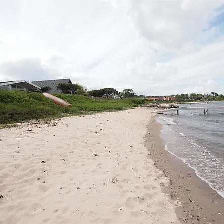 Three-bedroom Holiday Daemningen 07 * Fredericia